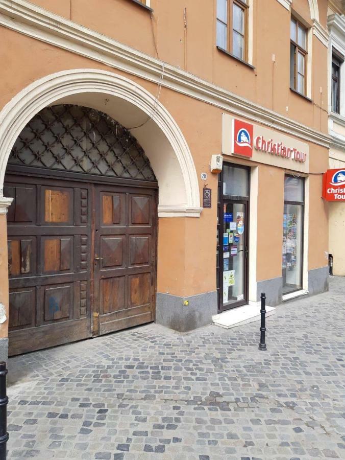 Tudor Apartment Брашов Екстер'єр фото